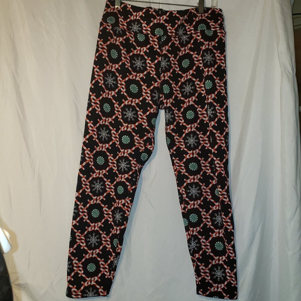No Boundaries Juniors Candy Cane and Snowflake Leggings - Size  XL (15-17)